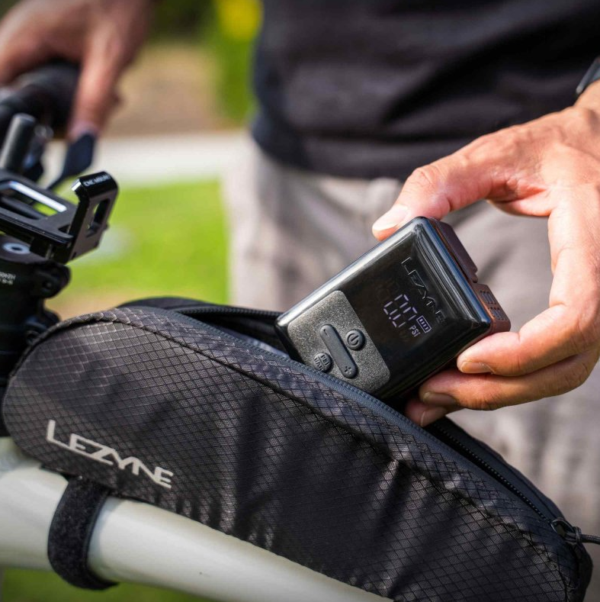 LEZYNE E DRIVE ELECTRIC PUMP SATIN BLACK - Image 19